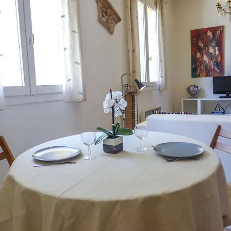 Apartment Vieux Nice.3 *